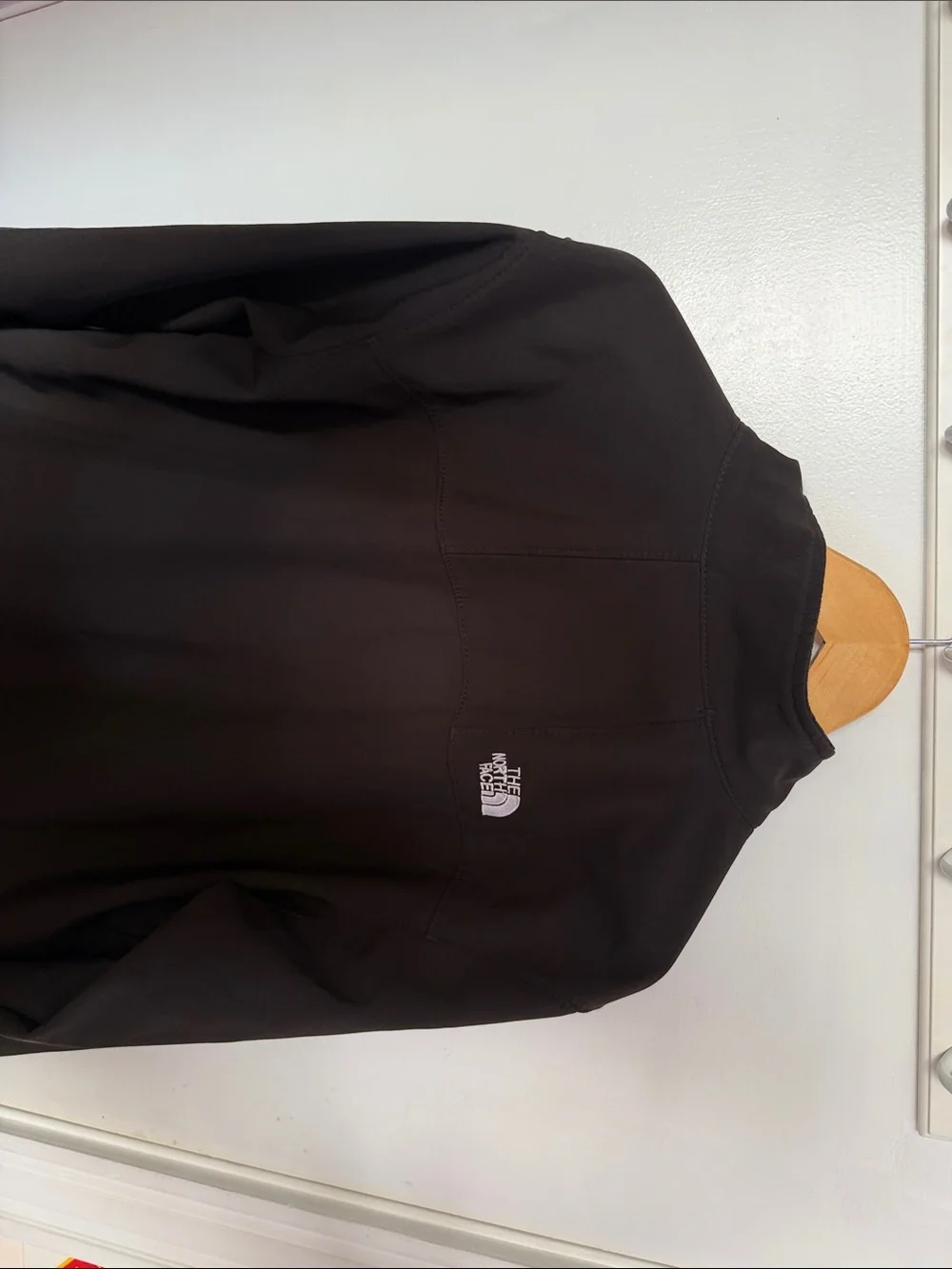 The North Face Black Men’s Apex Bionic Windwall Softshell Performance Jacket